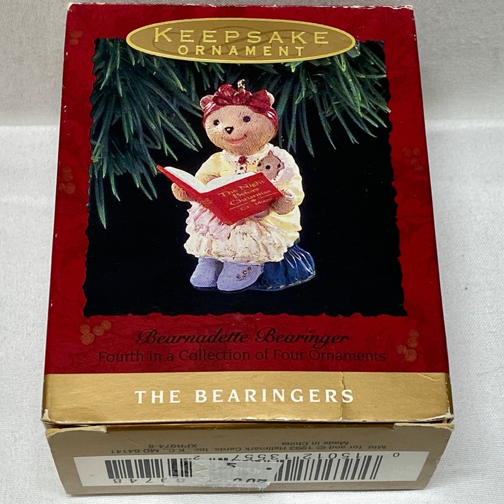 Vintage Hallmark Christmas Ornament Mama Bear The Bearingers Keepsake 1993 NOS
